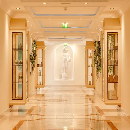 Rugard Thermal Strandhotel ビンツ